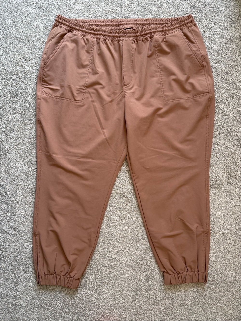 Old Navy Women's StretchTech Brown Jogger Pants